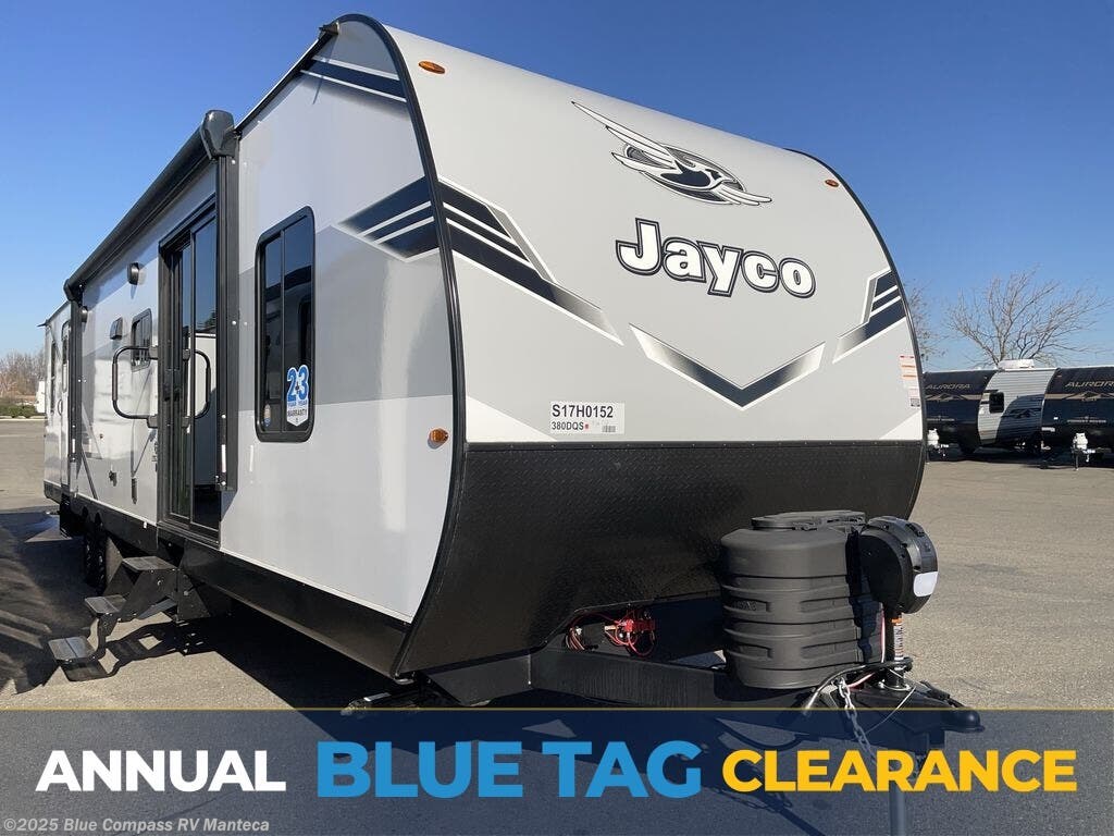 New 2025 Jayco Jay Flight 380DQS available in Manteca, California