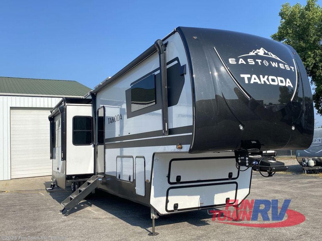 Used 2025 East to West Takoda 400TH available in Elkhart, Indiana