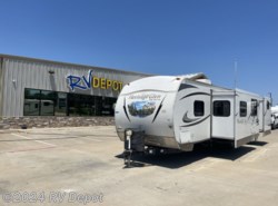 Used 2013 Forest River  HERITAGE GLEN 312QBU available in Cleburne, Texas