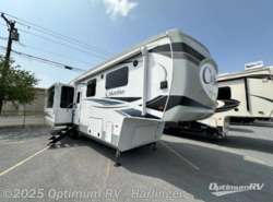 Used 2022 Palomino Columbus 329DV available in La Feria, Texas