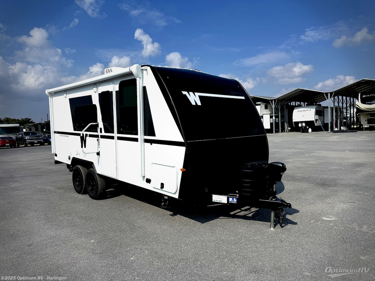 New 2026 Winnebago Micro Minnie 2108FBS available in La Feria, Texas