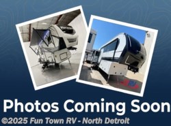New 2025 Palomino Columbus 383RLH available in North Branch, Michigan