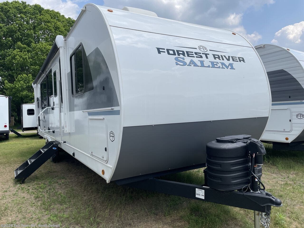 New 2025 Forest River Salem 29VIEWX available in North Branch, Michigan