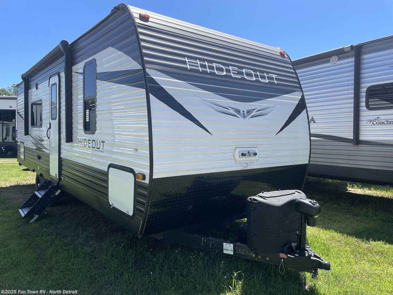Used 2021 Keystone Hideout 262BH available in North Branch, Michigan
