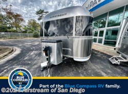 New 2023 Airstream Globetrotter 25FB Twin available in San Diego, California
