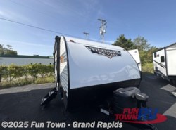Used 2022 Forest River Wildwood X-Lite 19DBXL available in Rockford, Michigan
