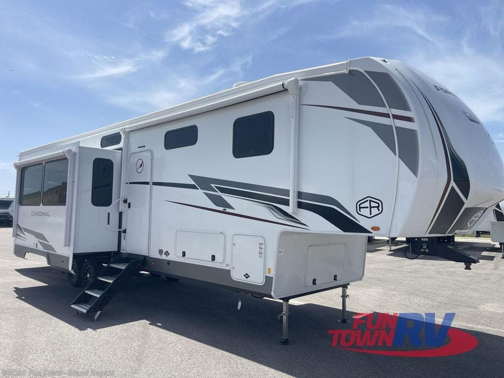 New 2026 Forest River Cardinal 34CRIB available in Rockford, Michigan