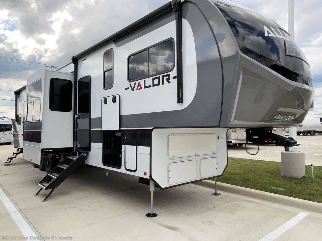 New 2025 Alliance RV Valor 42V14 available in Buda, Texas