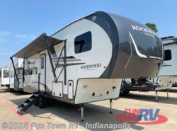 New 2026 Forest River Rockwood Signature 301RKS available in Edinburgh, Indiana