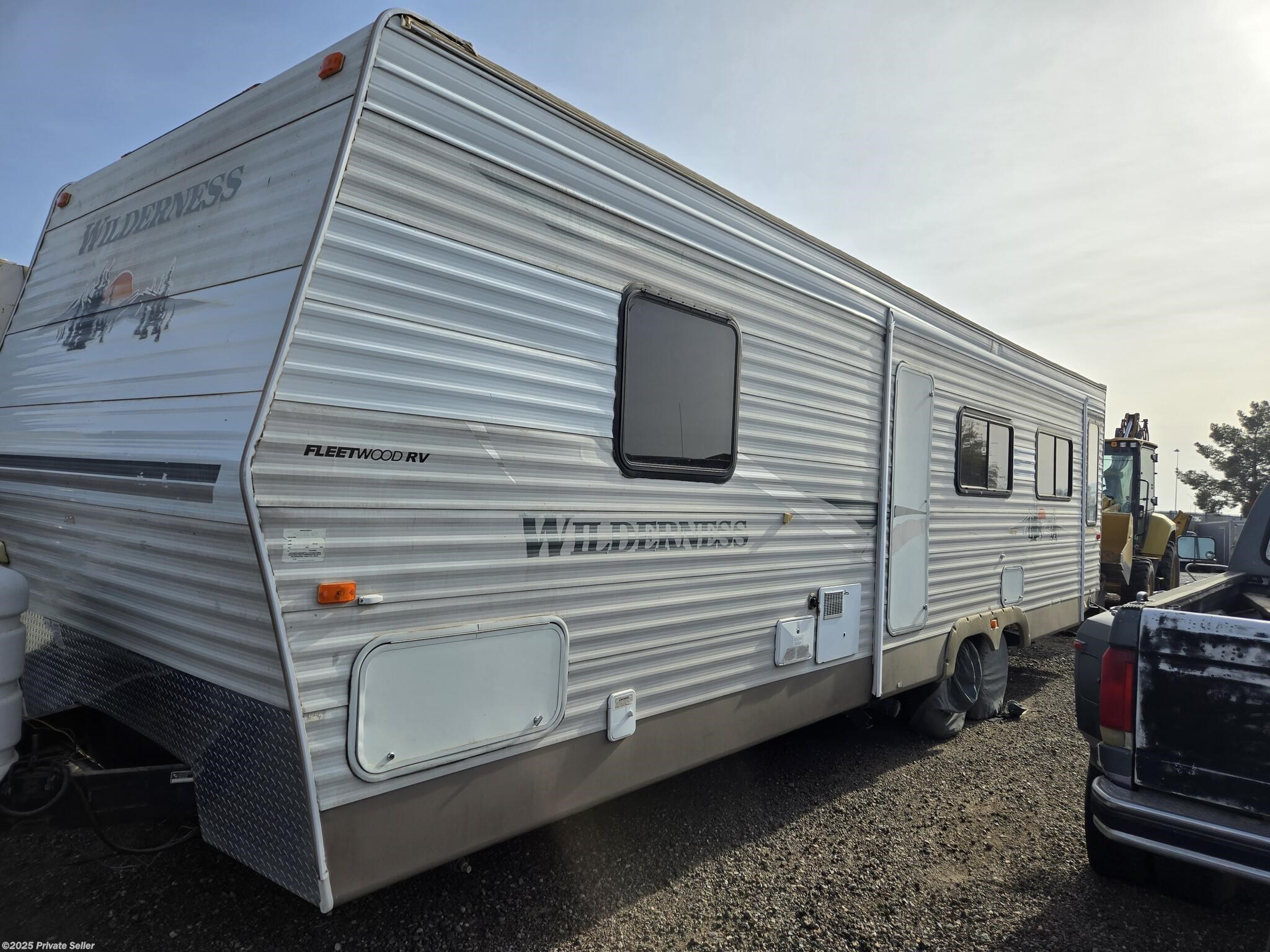 Used 2004 Fleetwood Wilderness "2004 Fleetwood Wilderness 292, 29' with slide-out available in Avondale, Arizona
