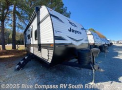 New 2025 Jayco Jay Flight SLX 261BHS available in Benson, North Carolina