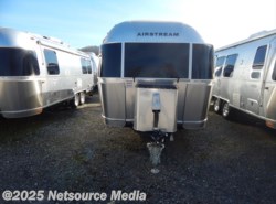 New 2018 Airstream International Signature 23FB available in Louisville, Tennessee