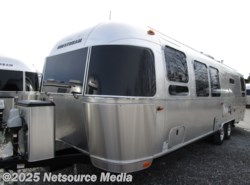 New 2019 Airstream Flying Cloud 30RBT available in Louisville, Tennessee