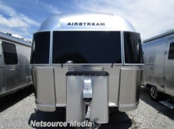New 2020 Airstream Flying Cloud 25FB available in Louisville, Tennessee