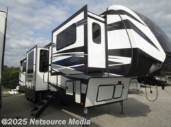 Used 2019 Keystone Fuzion 410 available in Louisville, Tennessee