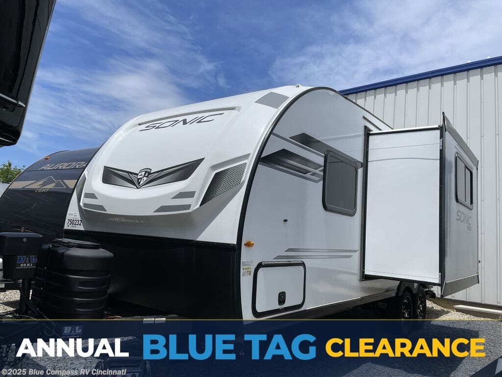 New 2025 Venture RV Sonic SN220VBH available in Cincinnati, Ohio