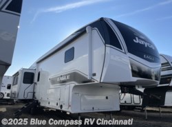 New 2026 Jayco Eagle 335LSTS available in Cincinnati, Ohio