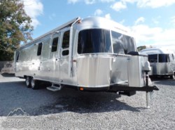 New 2020 Airstream Classic 30RBQ Queen available in Lakewood, New Jersey