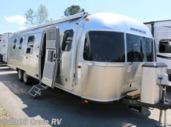 Used 2018 Airstream Classic 33FB Twin available in Little Rock, Arkansas