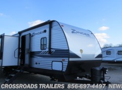 New 2020 CrossRoads Zinger ZR333DB available in Newfield, New Jersey