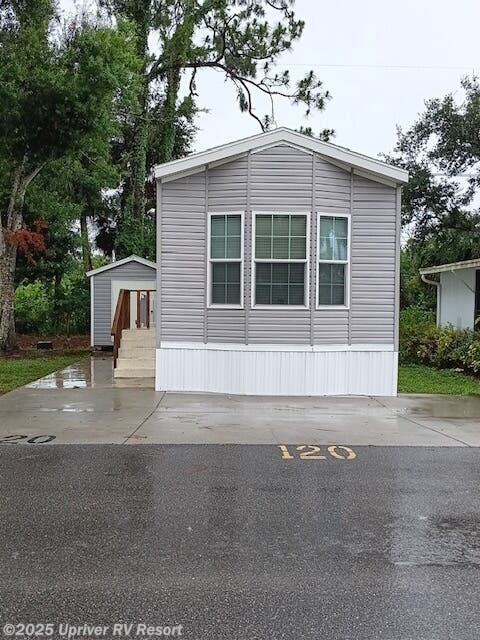 Used 2020 Skyline available in North Fort Myers, Florida