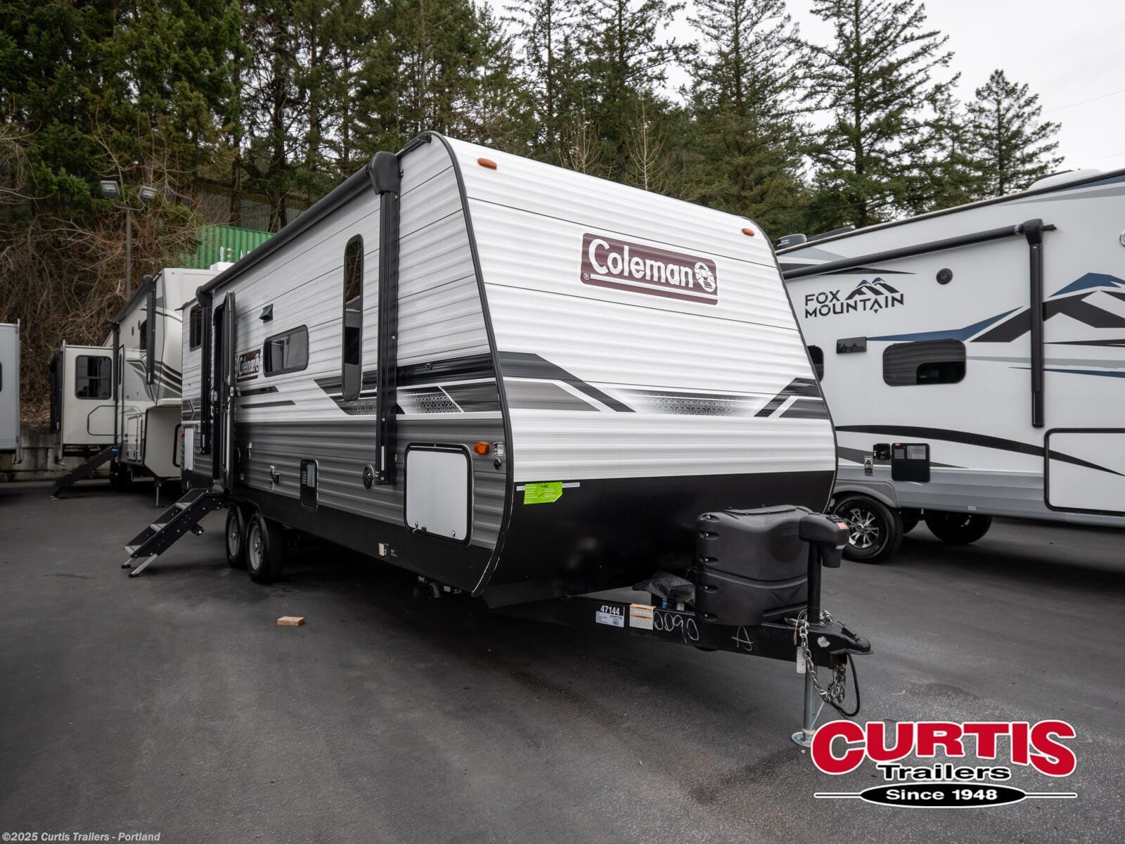 Used 2023 Dutchmen Coleman Lantern SERIES 242BHWE available in Portland, Oregon