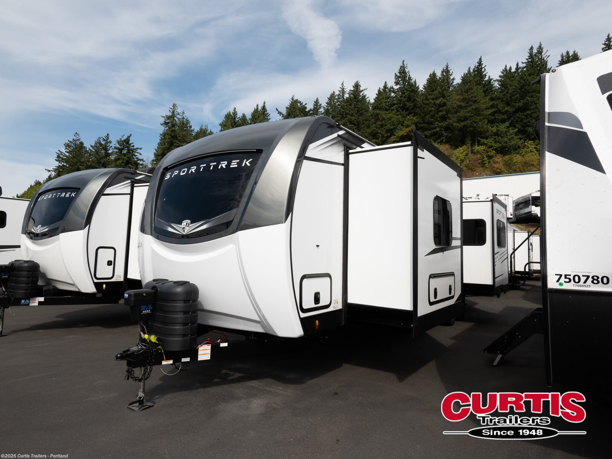 New 2026 Venture RV SportTrek Touring 336vrk available in Portland, Oregon