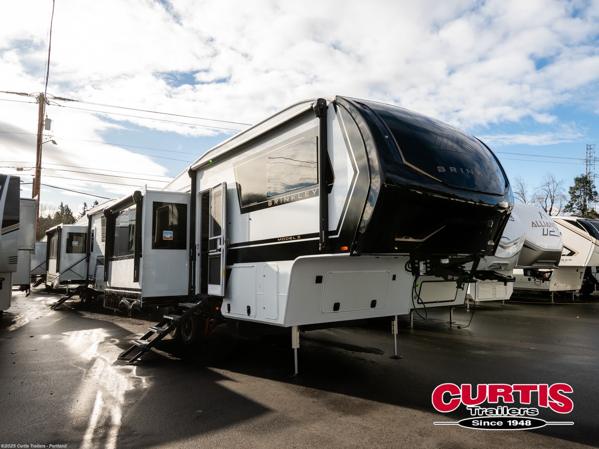 New 2026 Brinkley RV Model Z 2700 available in Portland, Oregon