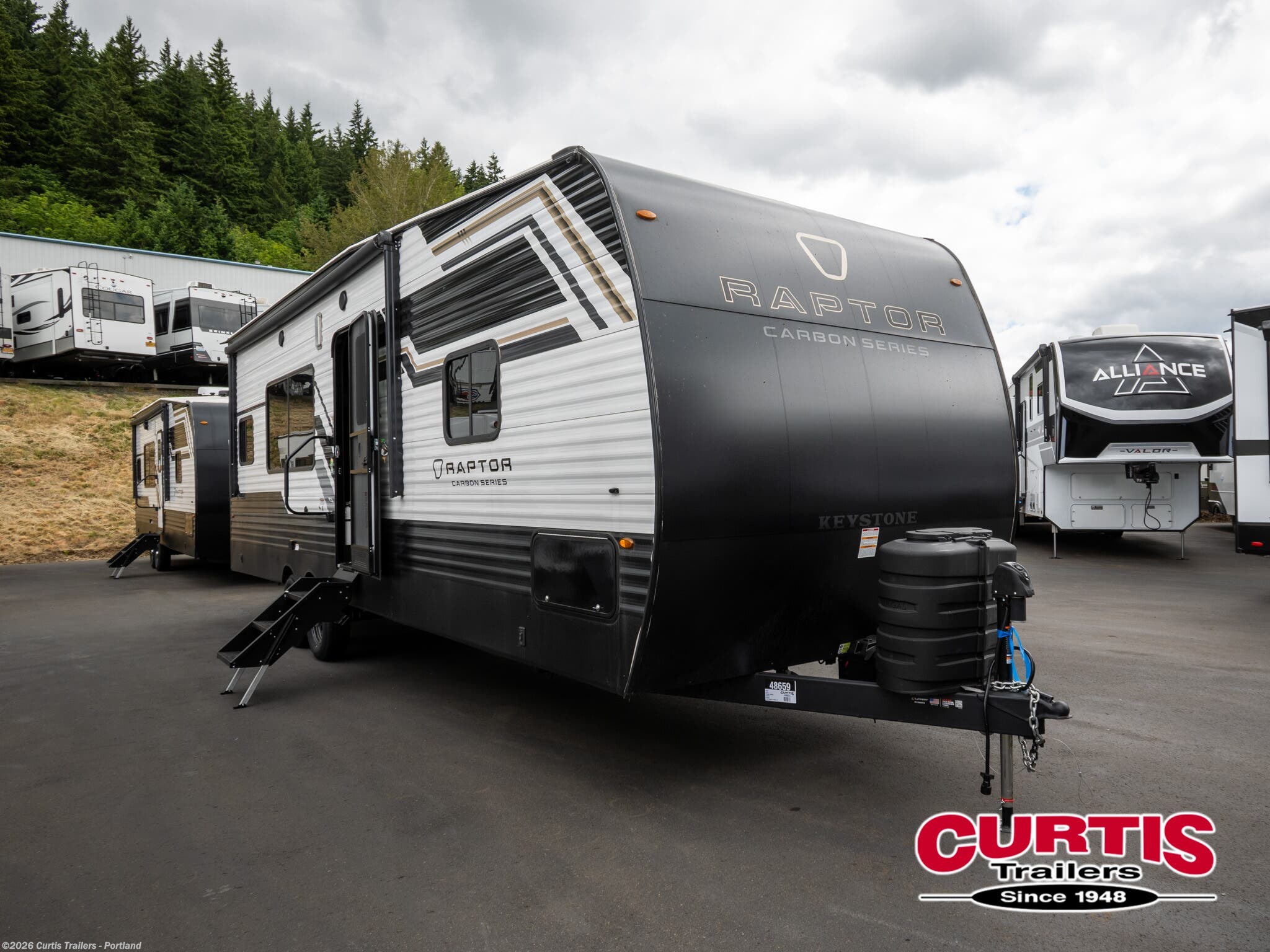 New 2026 Keystone Raptor Carbon 29WFO available in Portland, Oregon