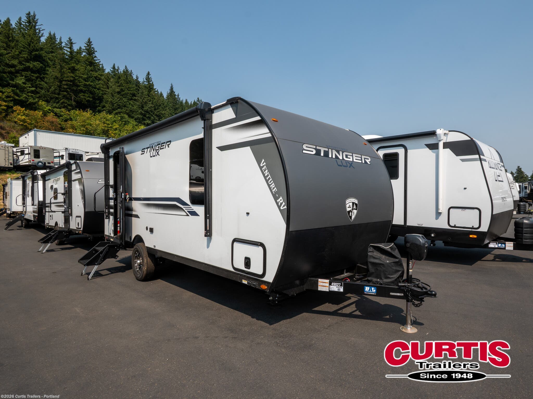 New 2027 Venture RV SportTrek Stinger Lite 181VRK available in Portland, Oregon