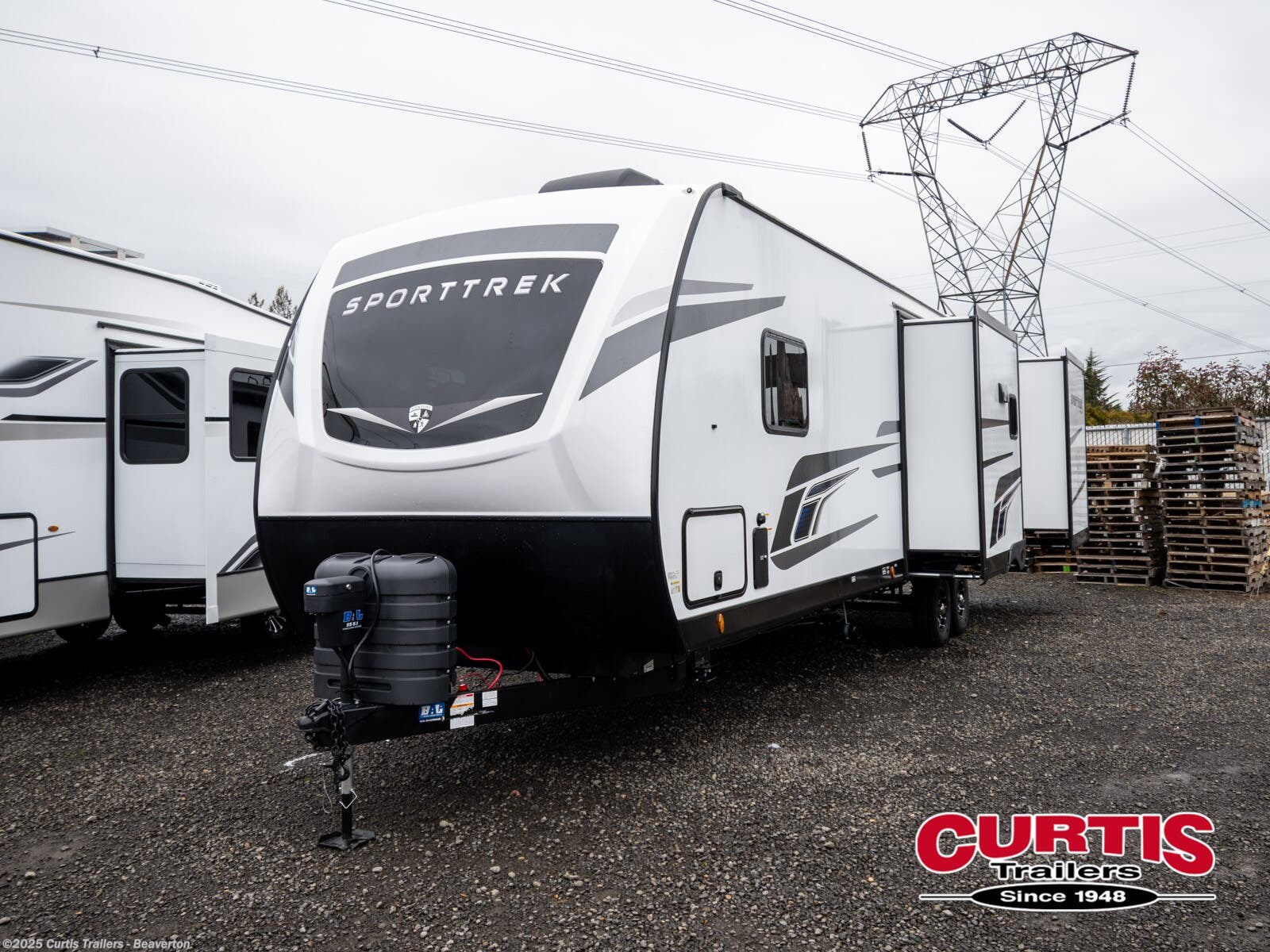 New 2025 Venture RV SportTrek 327vik available in Beaverton, Oregon