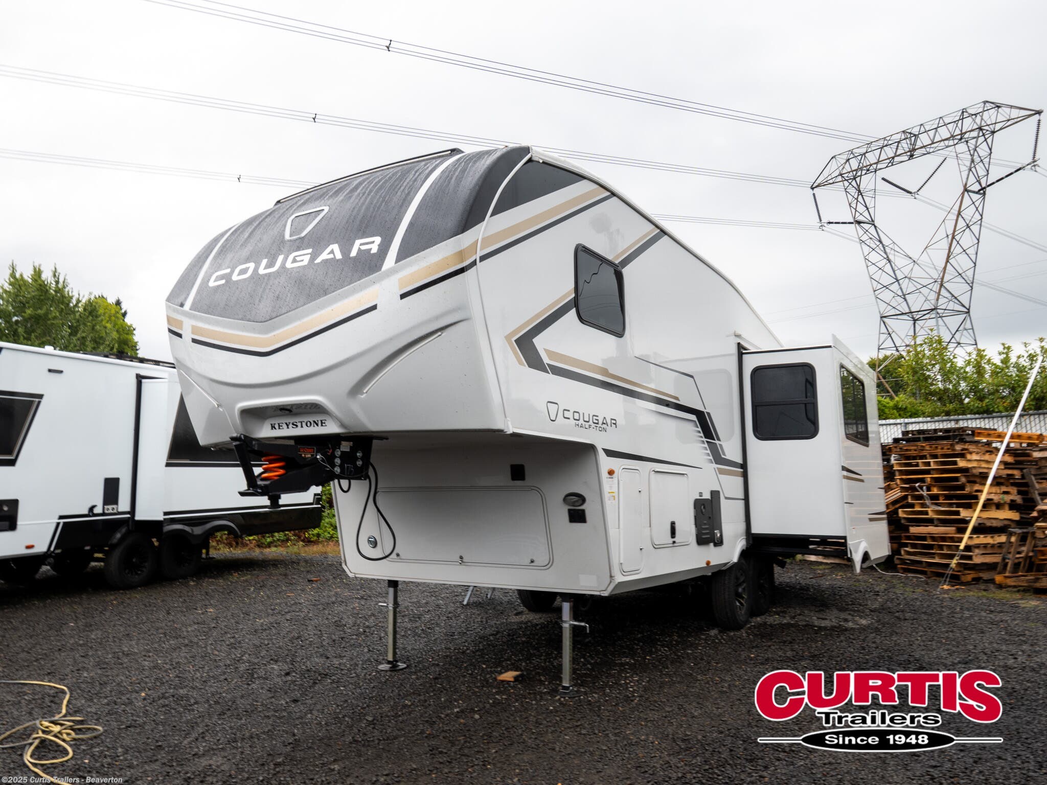 New 2026 Keystone Cougar Half-Ton 23MLE available in Beaverton, Oregon
