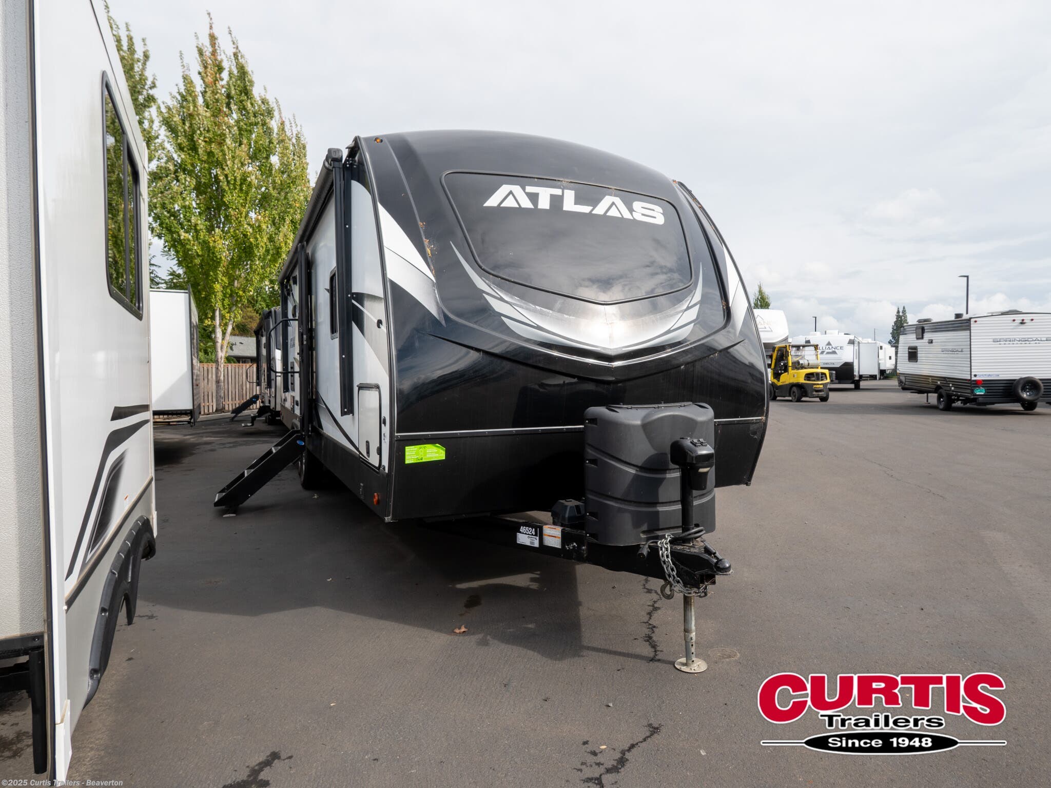 Used 2021 Dutchmen Atlas 2902BH available in Beaverton, Oregon