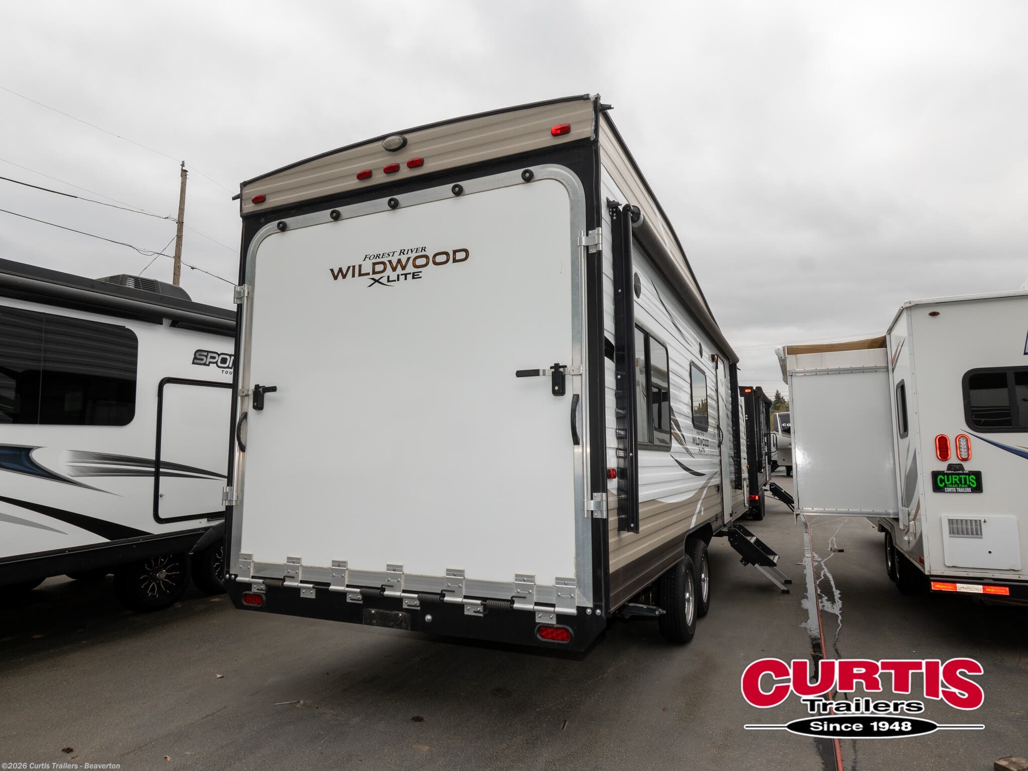 Used 2018 Forest River Wildwood XLITE 211SSXL available in Beaverton, Oregon