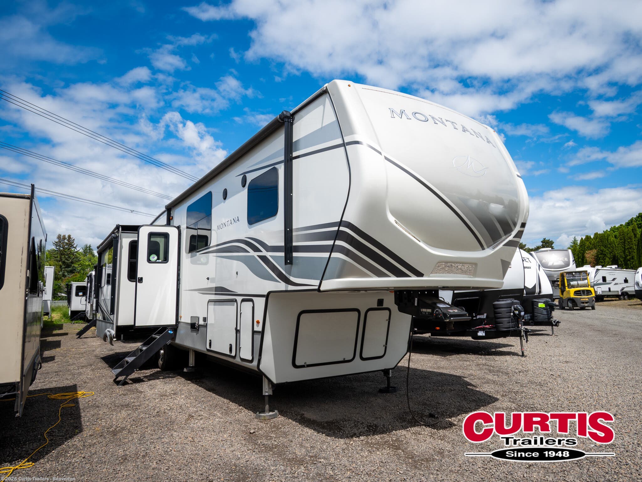 Used 2022 Keystone Montana 3813MS available in Beaverton, Oregon