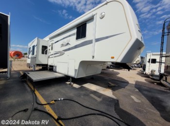 Used 2005 King of the Road Royal Villa 34BW available in Rapid City, South Dakota