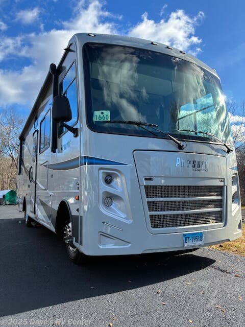 Used 2021 Coachmen Pursuit 31 BH available in Danbury, Connecticut