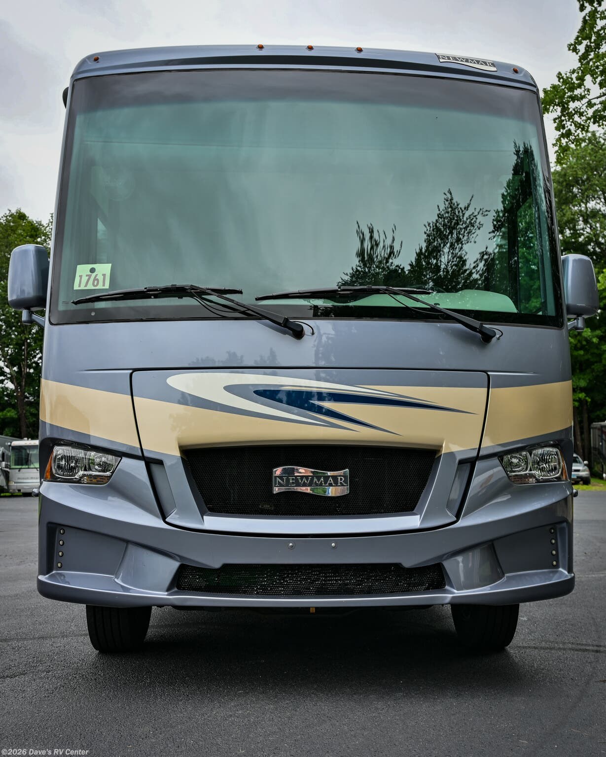 Used 2021 Newmar Bay Star Sport 3315 available in Danbury, Connecticut