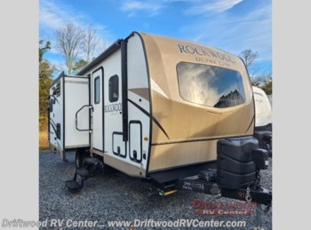 Used 2019 Forest River Rockwood Ultra Lite 2304DS available in Clermont, New Jersey