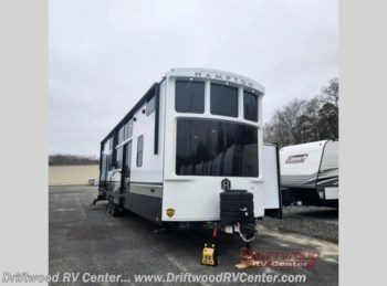 New 2024 CrossRoads Hampton HP390PVL available in Clermont, New Jersey