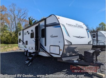 Used 2022 Coachmen Freedom Express Select 29SE available in Clermont, New Jersey