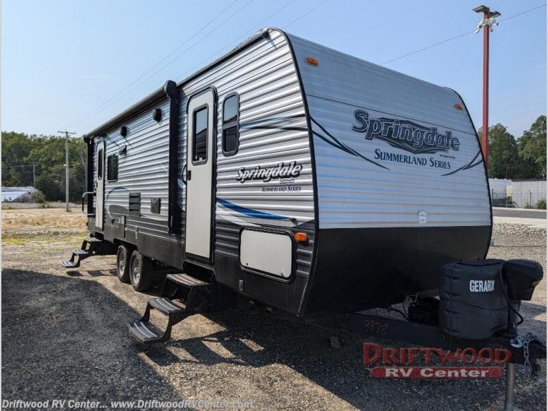 Used 2017 Keystone  Summerland 2660RL available in Clermont, New Jersey