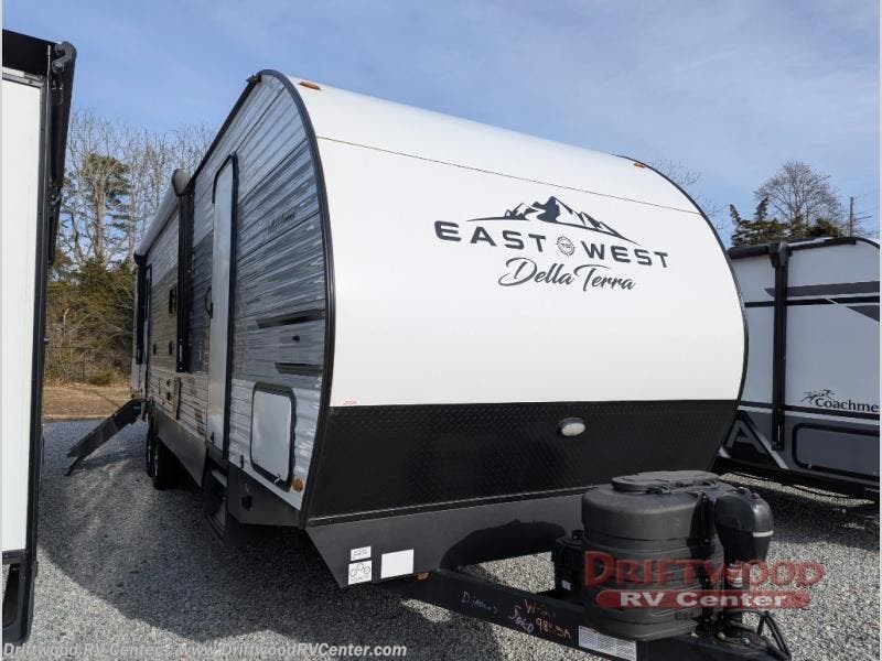 Used 2024 East to West Della Terra 312BH available in Clermont, New Jersey