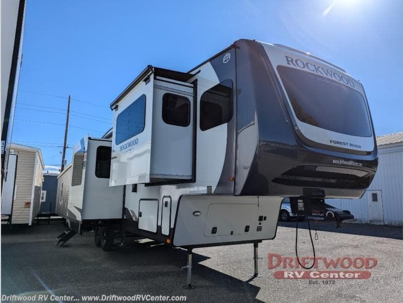 New 2026 Forest River Rockwood Signature 402SFL available in Clermont, New Jersey