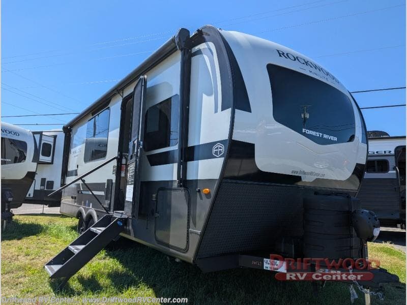 New 2026 Forest River Rockwood Mini Lite 2522FB available in Clermont, New Jersey