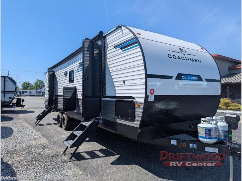 New 2026 Coachmen Clipper 6K Series 282TQS available in Clermont, New Jersey