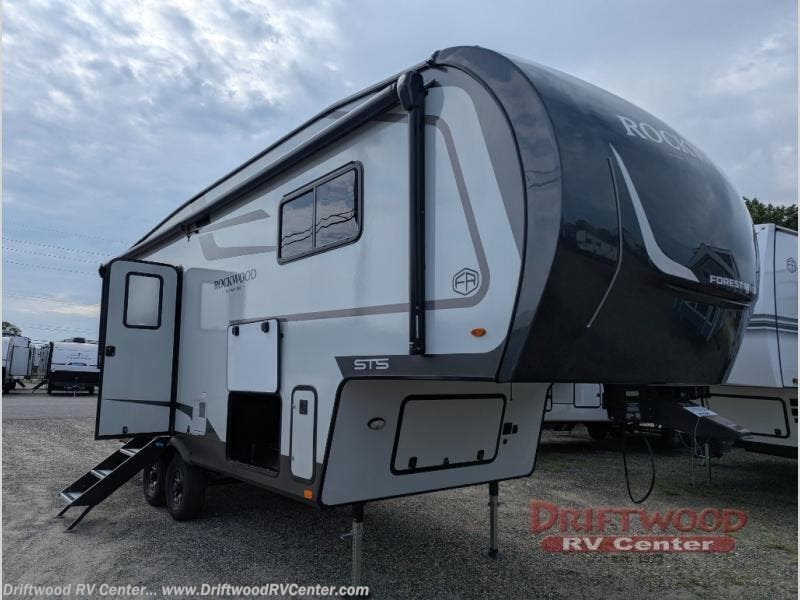 New 2027 Forest River Rockwood Signature 281SRK available in Clermont, New Jersey
