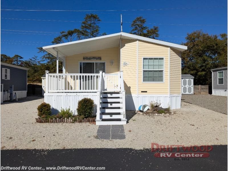 Used 2014 Skyline Shore Park 1991CTS available in Clermont, New Jersey