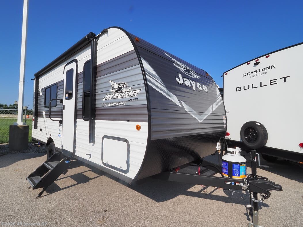 New 2027 Jayco Jay Flight SLX 175FQ available in Muskegon, Michigan