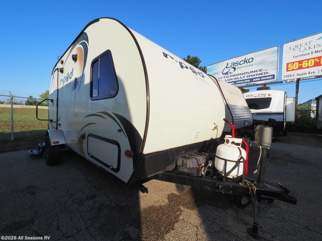 Used 2017  Forest River R-Pod RP-179 by Forest River from All Seasons RV in Muskegon, MI